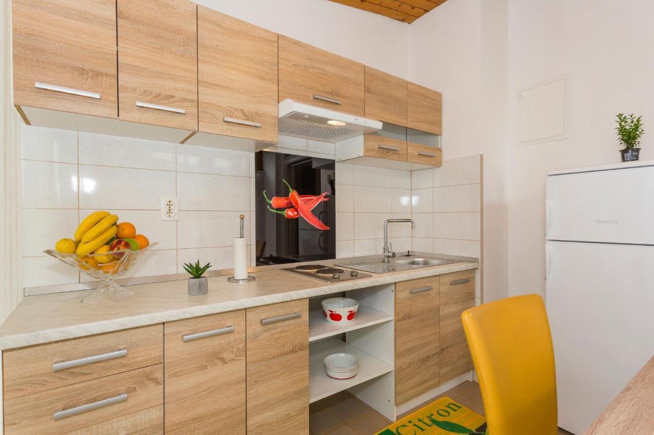 Comfortable Modern Studio With Shaded Patio Split Buitenkant foto
